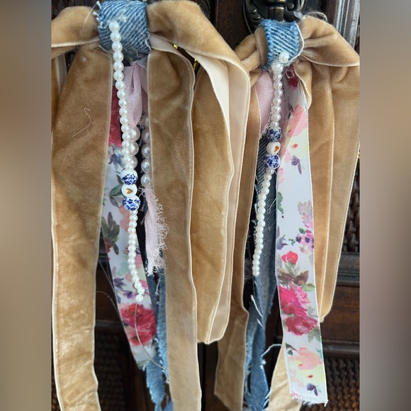 Colorful Boot Ribbons - Picture 7 of 7